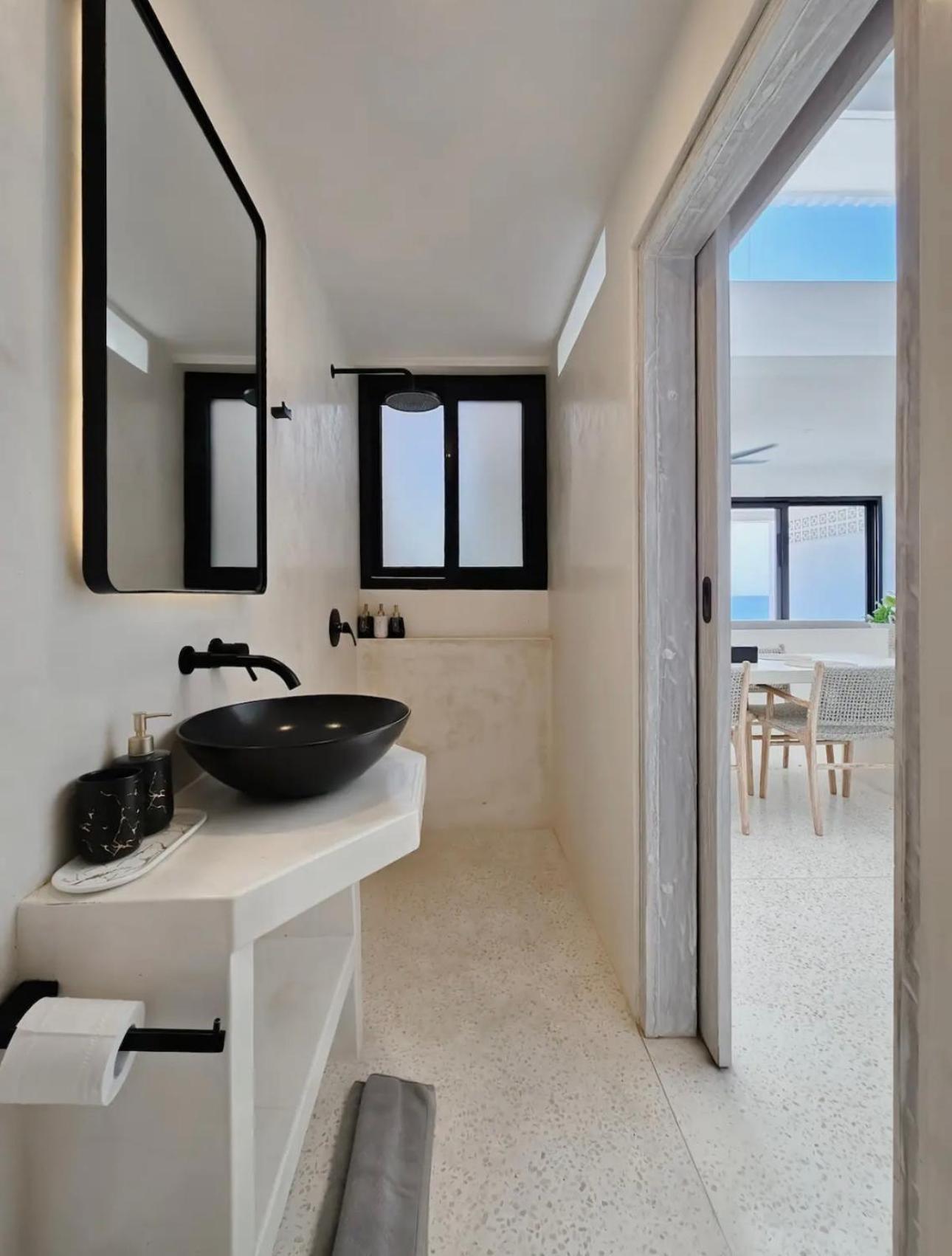 Infinity Bingin - Boutique Beachfront Family Suite Uluwatu Kültér fotó